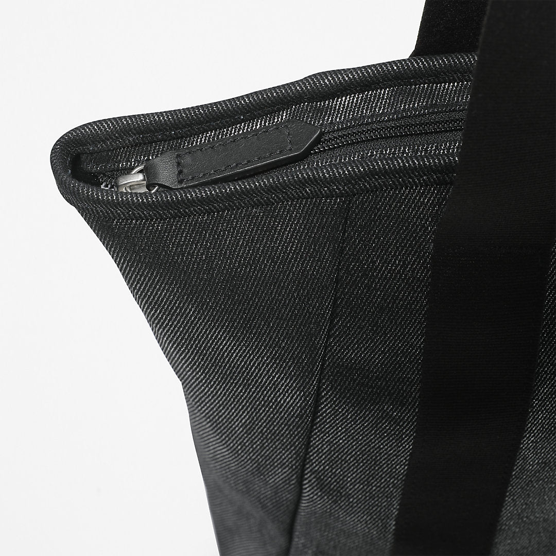 Timberland® Seasonal Tote for Women in Black Timberland For Sale